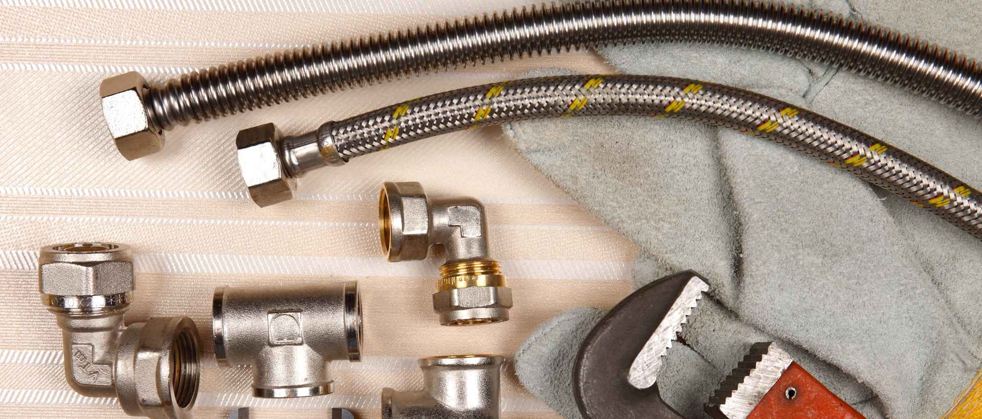 Emergency plumbers RM15